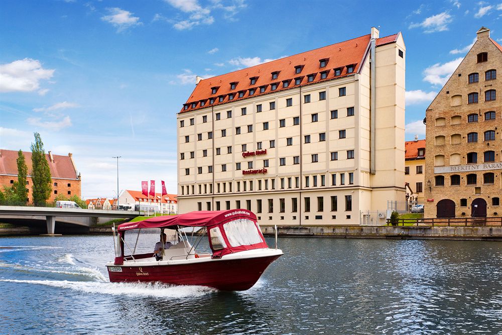 Qubus Hotel Gdansk Motlawa River Poland thumbnail